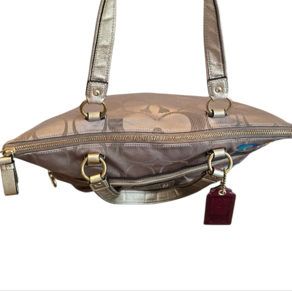 Coach Poppy Daisy Pop C Applique Limited Edition Gold Canvas Tote - Picture 6 of 14